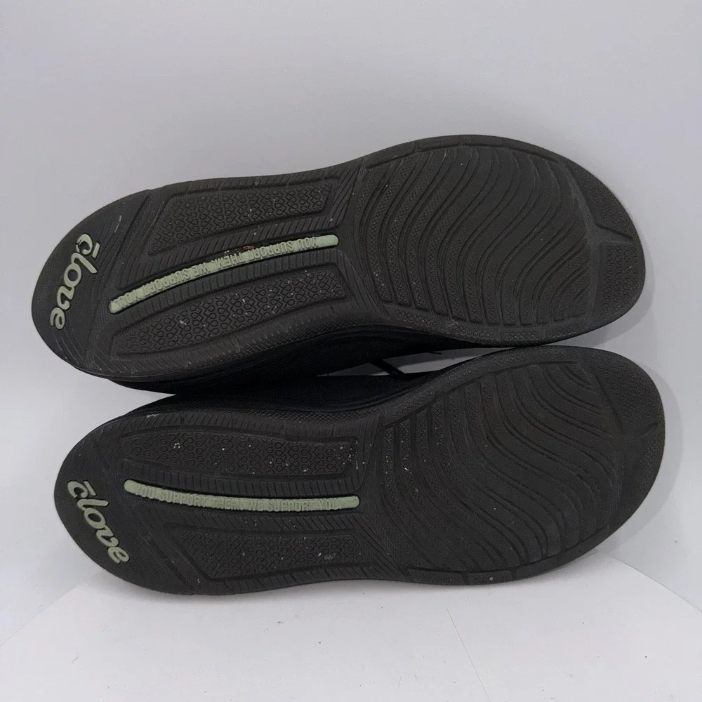 Clove Nursing Shoes All Black Women's Size 9.5 Men's Size 8 Waterproof